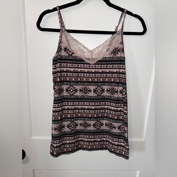Wallflower Tops - Wallflower Maroon and White Lace Graphic Camisole